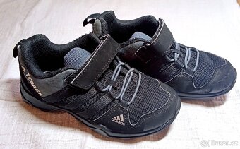 Adidas Terrex - nízká outdoorová obuv - velikost 30 - 8