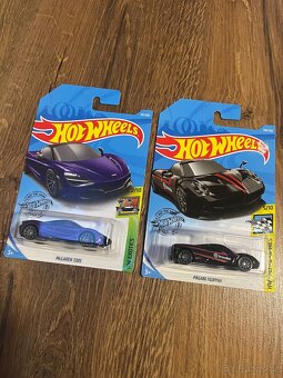 Hotwheels - 8