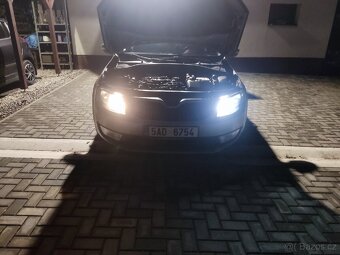 Skvěle svítící LED žárovky H8 - 8