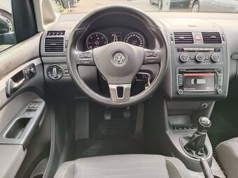 VW Touran 2.0TDI 103kW CUP Webasto Tažné Panorama - 8