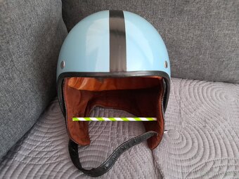 Stará retro helma kokoska - 8