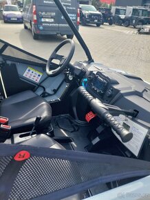 POLARIS RZR 200 - 8