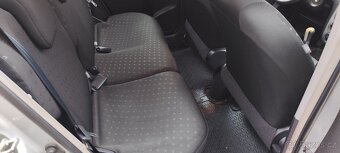 Toyota Yaris 1,3 benzín 64 kW - 8