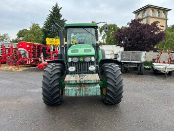 John Deere 7820 - 8