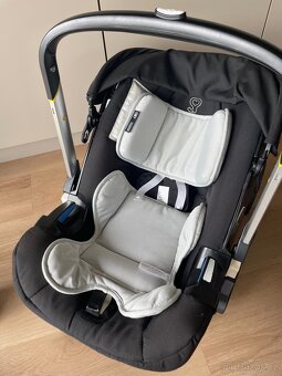 Autosedačka Doona Plus + Isofix báze - 8