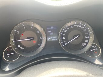 Infiniti Q70 2.2d Premium, 125 kW, Výborný stav - 8