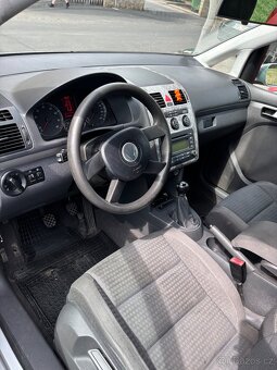 Prodám Volkswagen Touran 2.0 FSI - 8