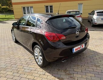 OPEL ASTRA J 1.4 T 103kW-2012-146.830KM-VÝHŘEV,AC-DOBRÝ STAV - 8