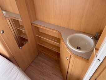 Beyerland Vitesse 400, 2006, 4 osoby, EL.POJEZD - 8