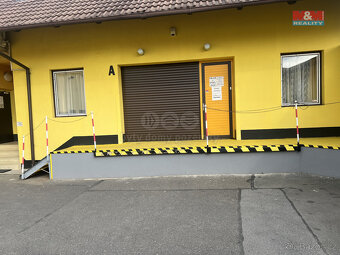 Pronájem sklad 407 m2 + 370 m2, + 193 m2 kanceláře, Praha 4 - 8