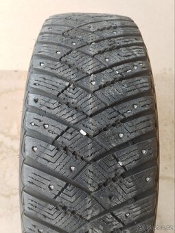 Zimní sada kol GOOD YEAR - 215/65 R17 - 8