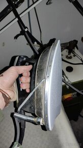 2x průmyslový žehlící stůl MACPI + žehličky + parní vyvíječ - 8