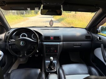 Škoda Octavia RS 1.8T - 8