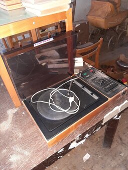 Retro gramofon - 8