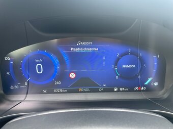 FORD KUGA - 8