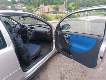 Opel Corsa 1.2 12v 4 valec - 8
