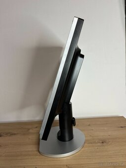 LCD Monitor 19" Philips HNB9190T - 8