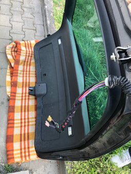 ŠKODA SUPERB 2 ZADNÍ DVEŘE combi - 8