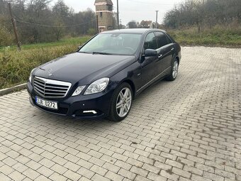 Prodám Mercedes Benz e class 350 4Matic - 8