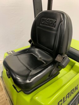 Clark C20SD dieselový VZV - 8