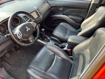 Mitsubishi Outlander 2.2 DI-D 4WD, 7 Míst - 8