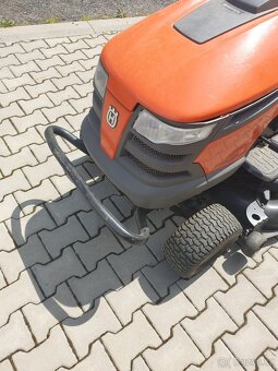 Sekací zahradní Traktor Husqvarna CTH 220 Twin - 8