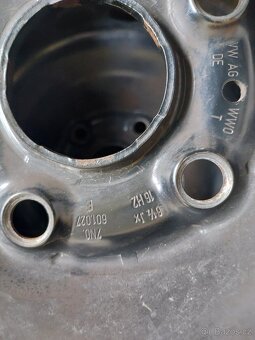 Pneu s disky vw 215/65/R16 M+S z Tiguana - 8
