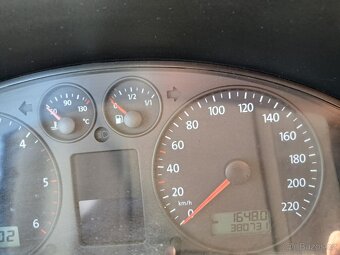VW Transporter T5 2.5 TDi 9-místný - 8