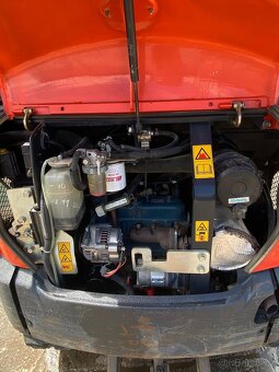 Pásový bagr KUBOTA KX016-4 - 8