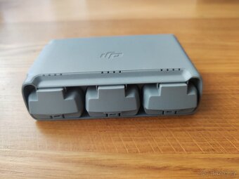 Dron DJI Mini SE Fly More Combo - 8