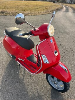 Vespa GTS 250 - 8