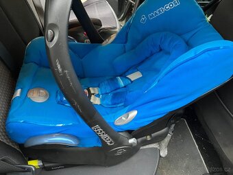 MAXI COSI Dětská autosedačka Cabrio Fix se základnou - 8