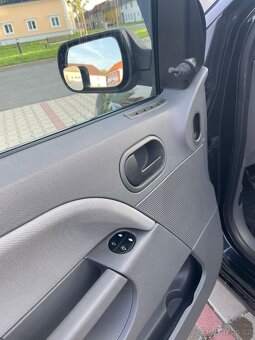 Ford Fiesta benzín 1.4, r.v. 2002, 59 kW - 8