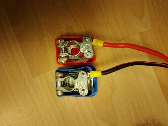 Prodám člun Intex Mariner4 + elektromotor a další přís. - 8