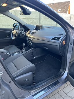 Renault Megane 1.2 LIMITED - 8