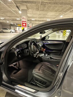 BMW xDrive 530 - 8