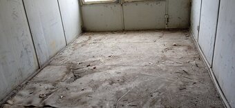 PRODÁM STAVEBNÍ BUŇKU 6X3 M - 8