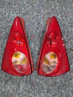 Peugeot 107 kapota, blatníky, přední světla, zadní okno - 8