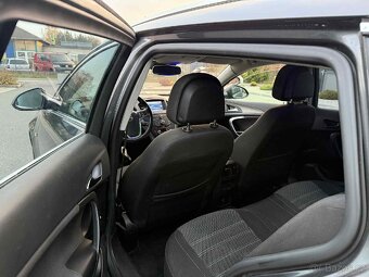 Opel Insignia - 8
