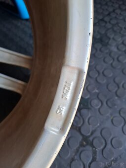 Alu Dezent 5x112 8Jx19 ET44 - 8