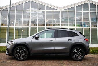 Mercedes-Benz  GLA 250 e - 8