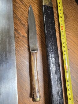 KRASNY STARY LOVECKÝ TESÁK - 8