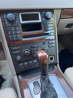 Volvo XC90, D5 AWD, 2.4 diesel – 7 míst - 8