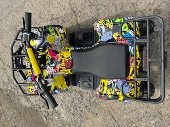 HECHT DĚTSKÁ ČTŘKOLKA - 8