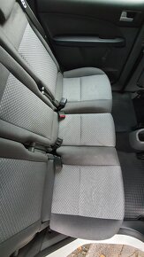Ford Focus C-Max TDCi 1,6 z roku 2006 - 8