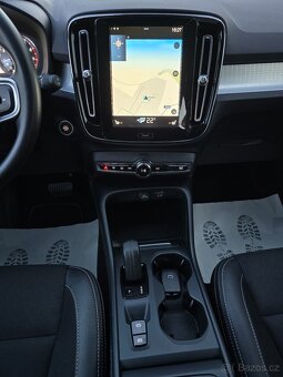 VOLVO XC40 120kW T3 MOMENTUM Automat ČR 2021 LED + NAVI -DPH - 8