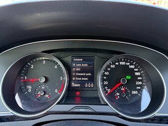 Volkswagen Passat 2.0TDi R-Line DSG • 2/2021 • 110kw • ACC • - 8