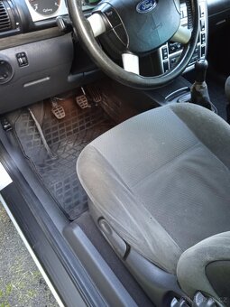 Ford Galaxy - 8