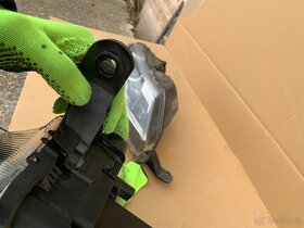 SVeTLA XENONY LED PRAVy LEVY SKODA RAPID Lift - 8