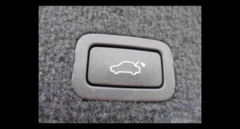 Volvo XC60 2,4 D5 Summum AWD AT 158kW - 8